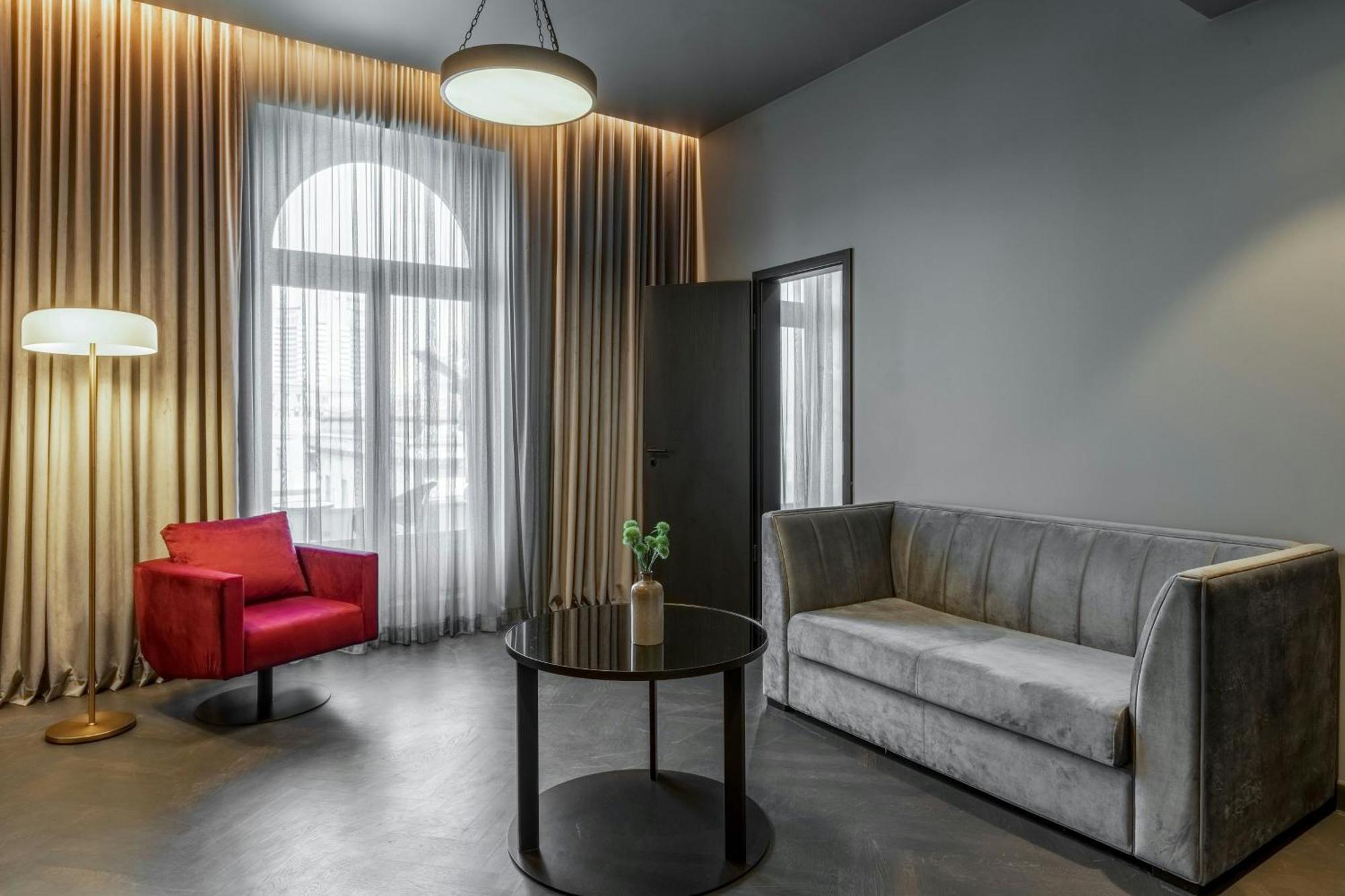 The Marmorosch Bucharest, Autograph Collection Hotell Eksteriør bilde A suite at the hotel