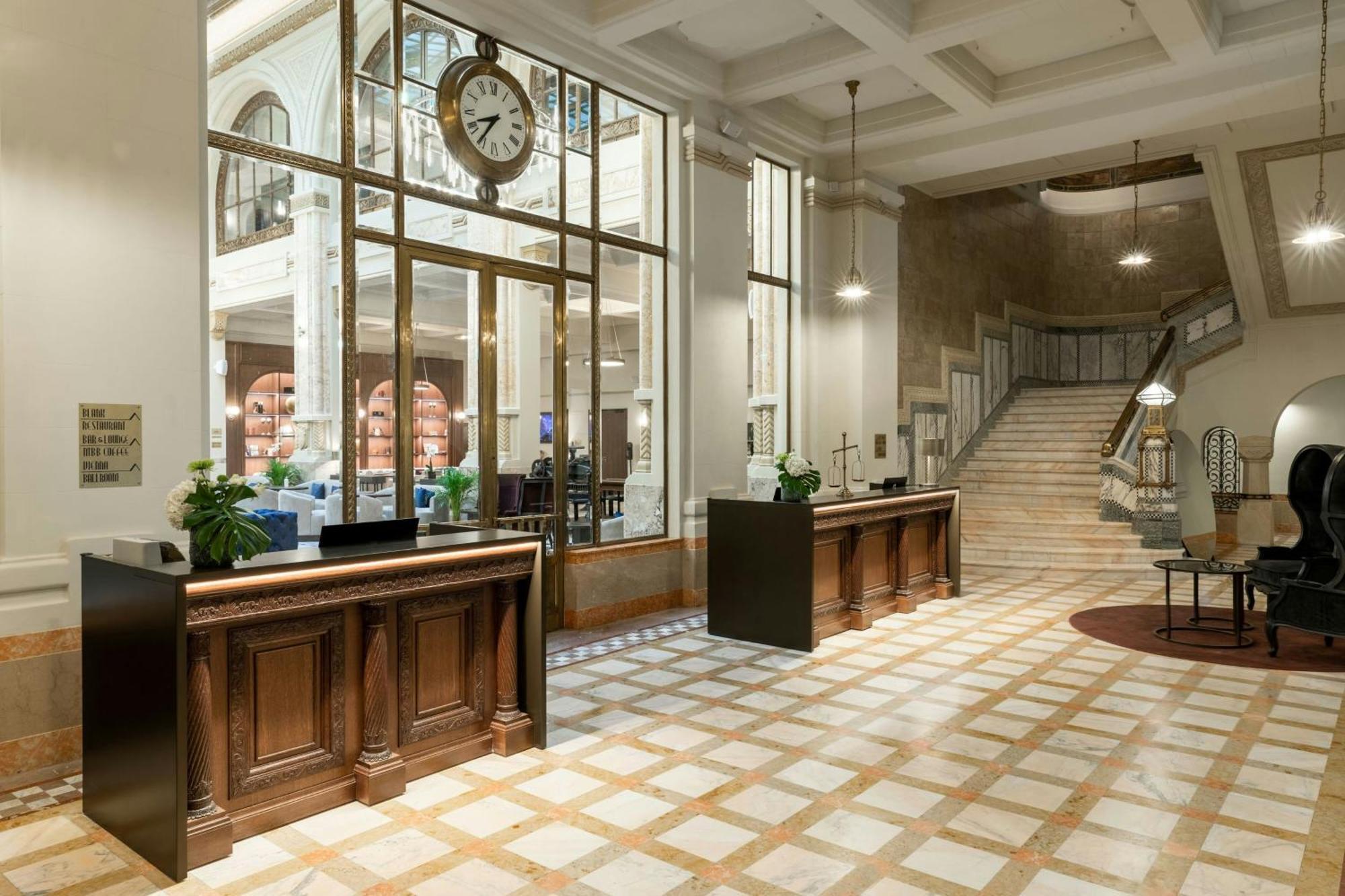 The Marmorosch Bucharest, Autograph Collection Hotell Eksteriør bilde The hotel's lobby